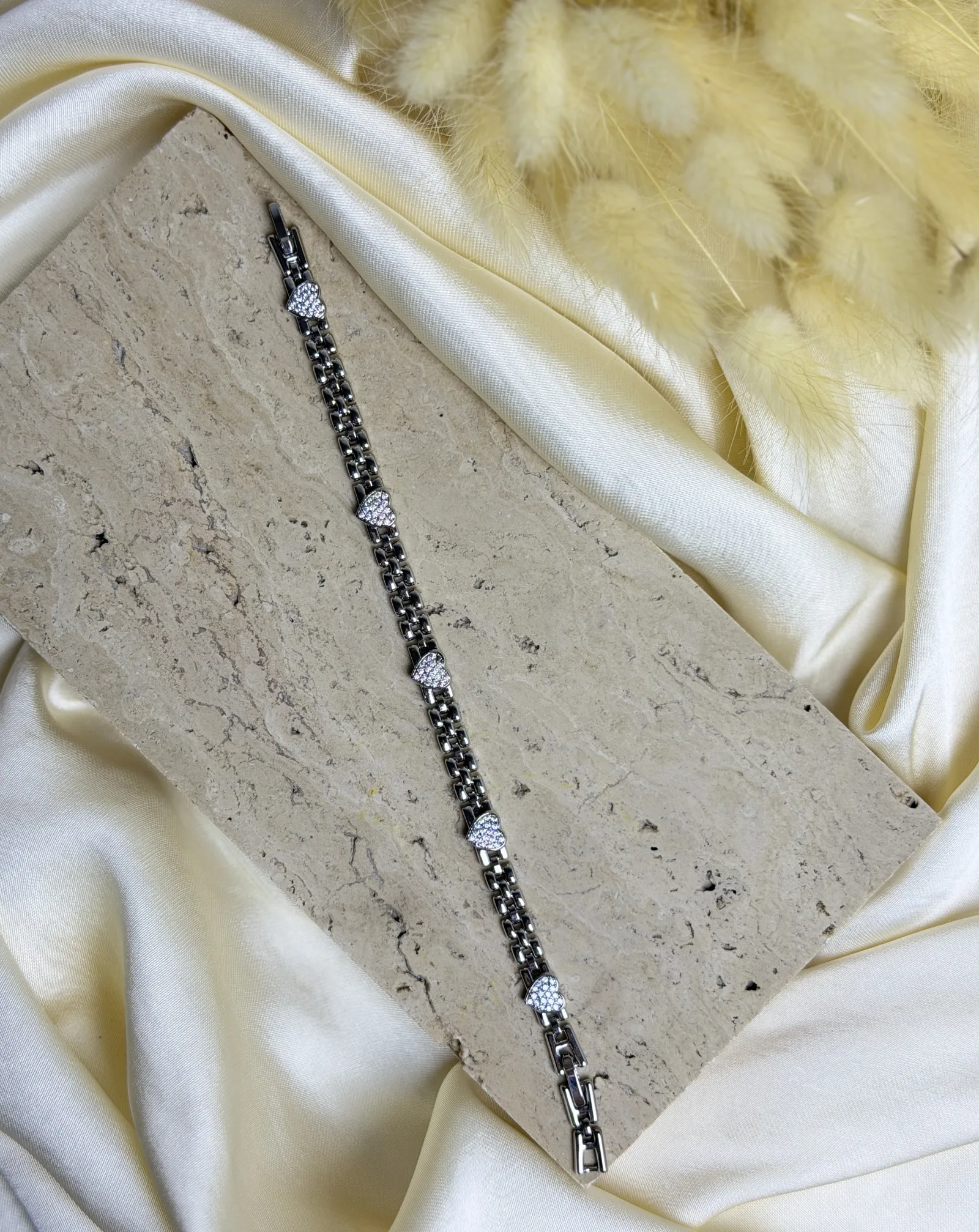 Kalbi Taş Detaylı Silver Bileklik