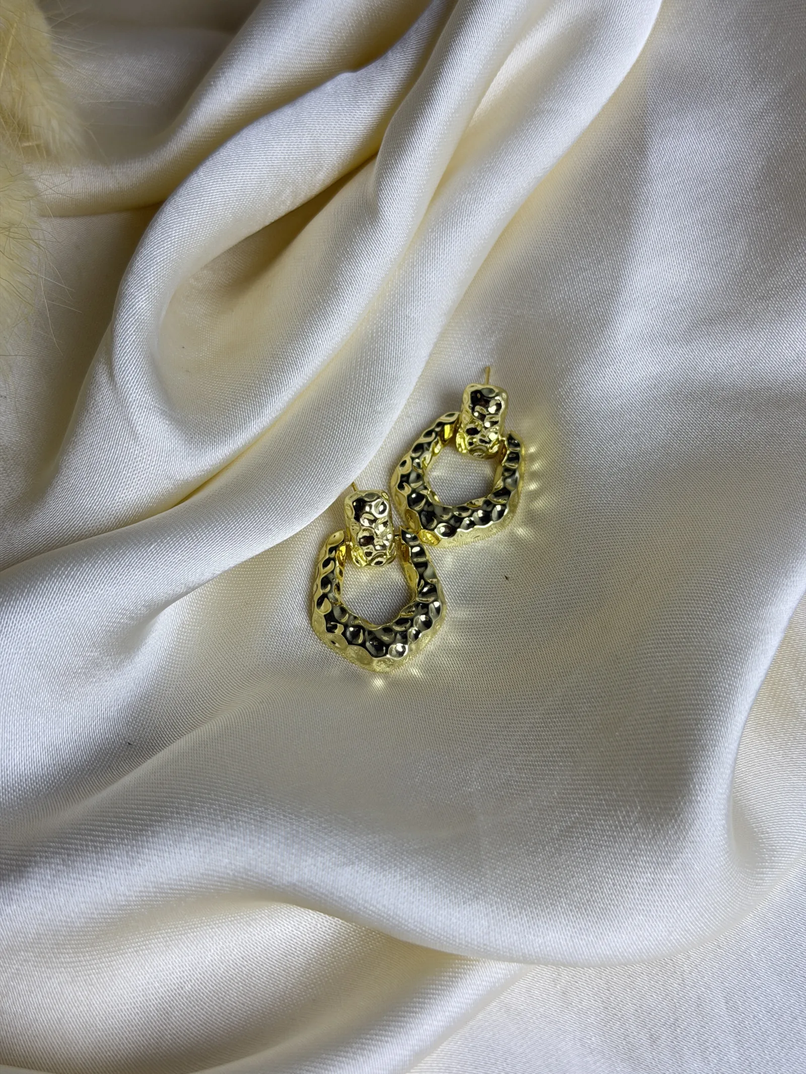 Minimal Şık Gold Küpe