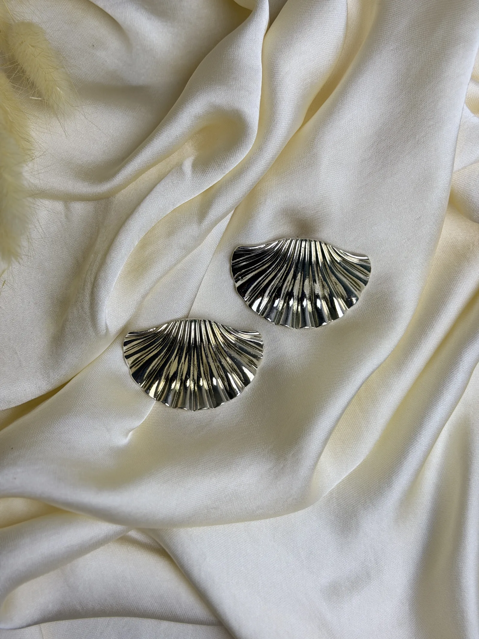 Silver İstiridye Küpe